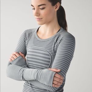 UNIQUE Lululemon Switfly Striped Grey Long Sleeve